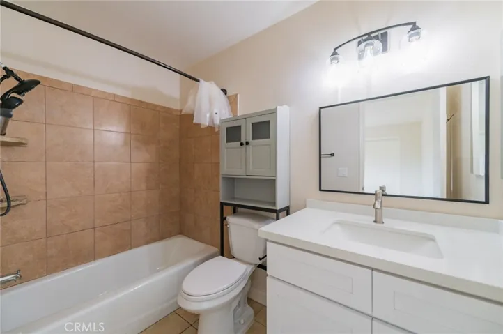 16752 Leafwood Circle, Huntington Beach, California 92647