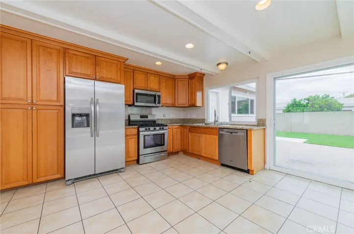 16752 Leafwood Circle, Huntington Beach, California 92647