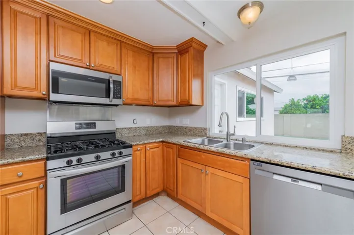 16752 Leafwood Circle, Huntington Beach, California 92647