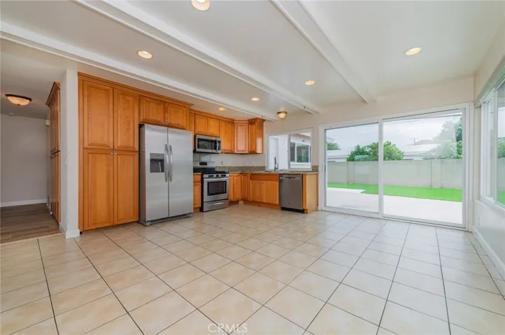 16752 Leafwood Circle, Huntington Beach, California 92647