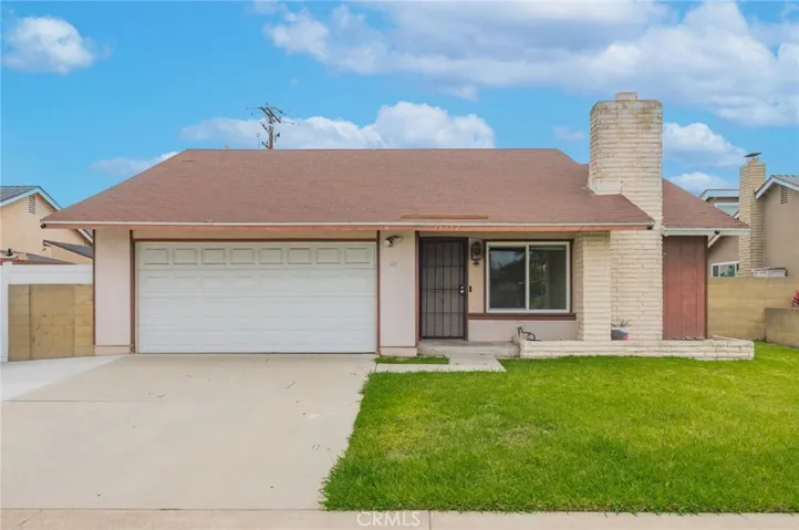 16752 Leafwood Circle, Huntington Beach, California 92647