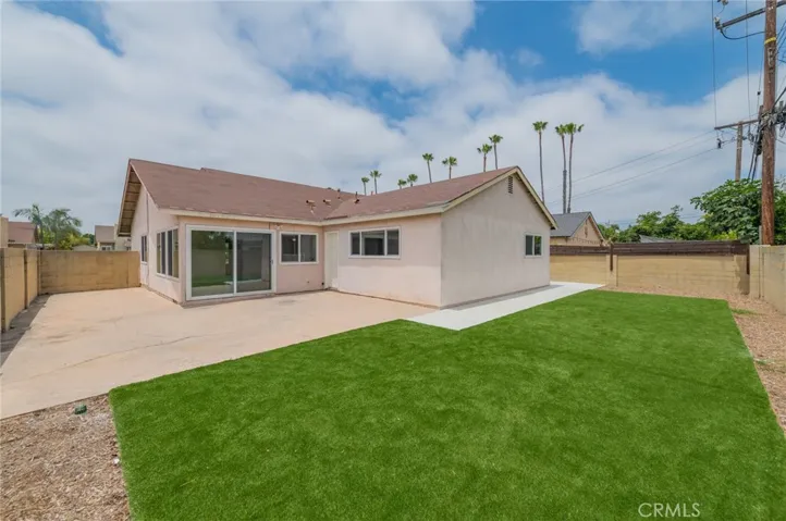 16752 Leafwood Circle, Huntington Beach, California 92647