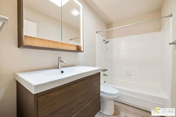 Full Bath
