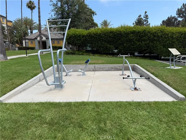 Adult work out stations outside