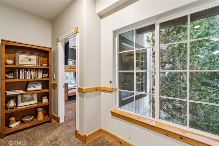 1232 Aleutian Drive, Lake Arrowhead, California 92352