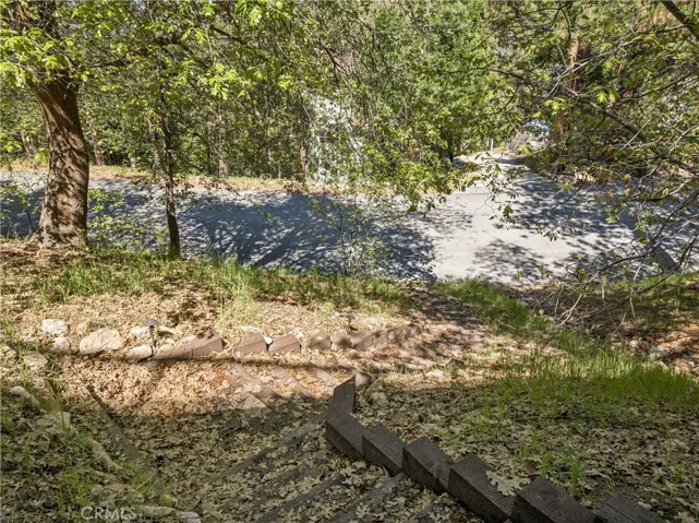 1232 Aleutian Drive, Lake Arrowhead, California 92352