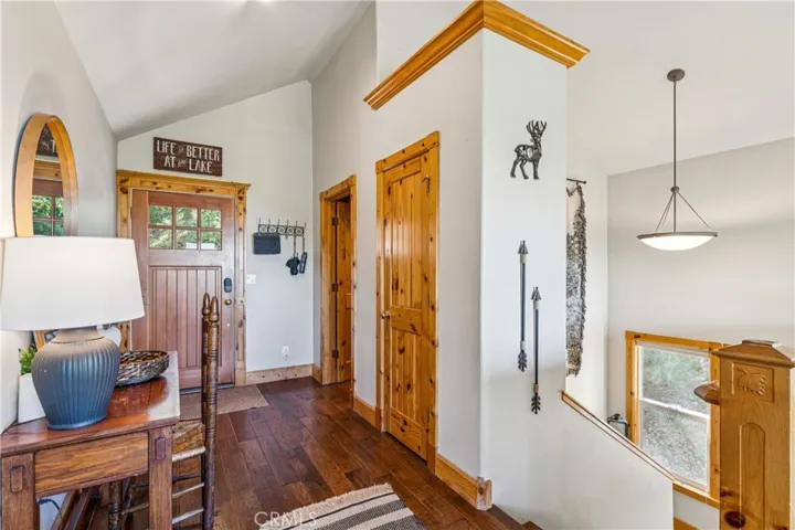 1232 Aleutian Drive, Lake Arrowhead, California 92352