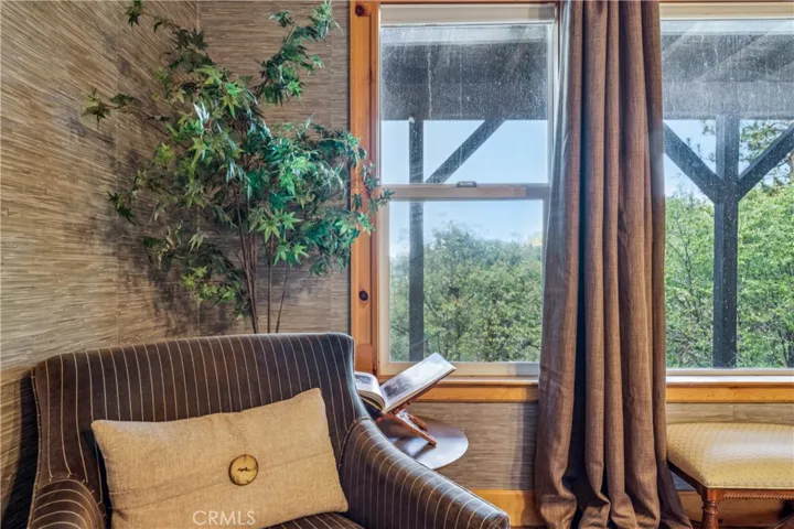 1232 Aleutian Drive, Lake Arrowhead, California 92352