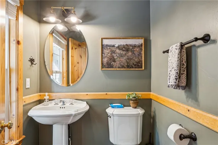 1232 Aleutian Drive, Lake Arrowhead, California 92352