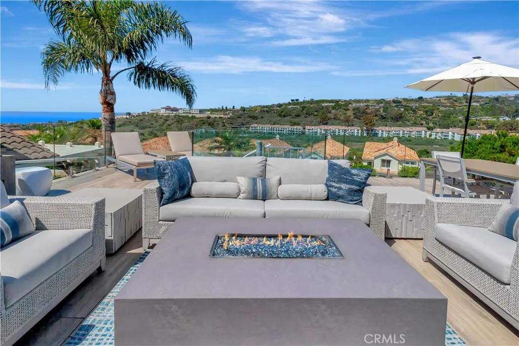 Huge Patio W/ Ocean View