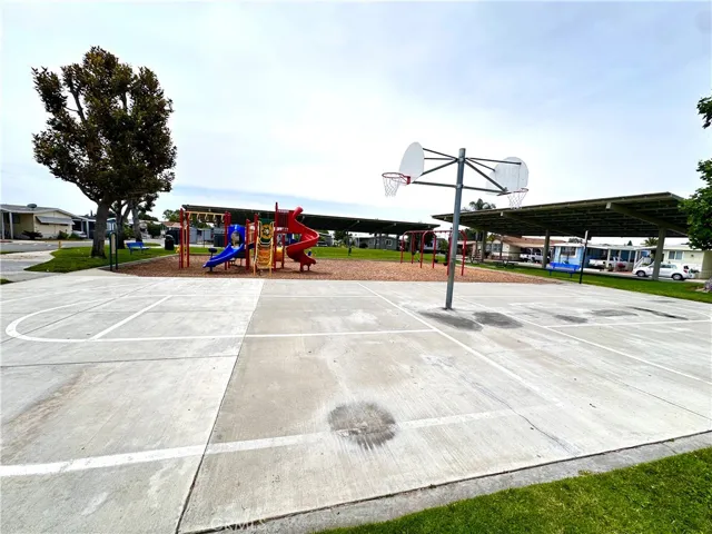 4361 Mission 18, Montclair, California 91763