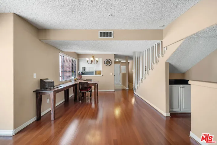 527 W Harvard Street 4, Glendale, California 91204
