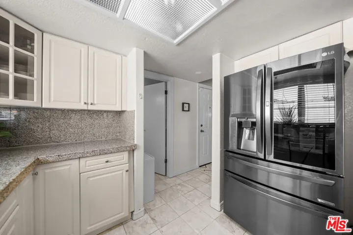 527 W Harvard Street 4, Glendale, California 91204