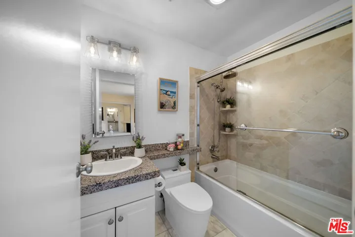 527 W Harvard Street 4, Glendale, California 91204