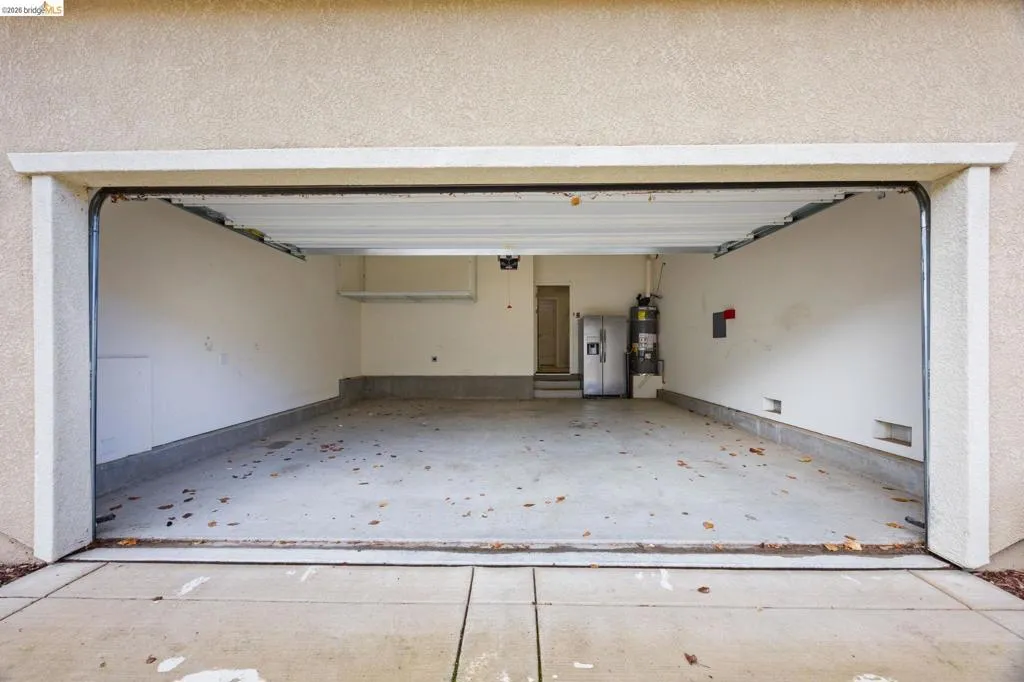 2nd fridge can stay. EV plug available.