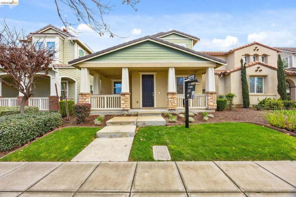 This home is one of the best values in Mountain House- MUST SEE! Conveniently located (just minutes) near top rated schools within the Lammersville Joint Unified School District.