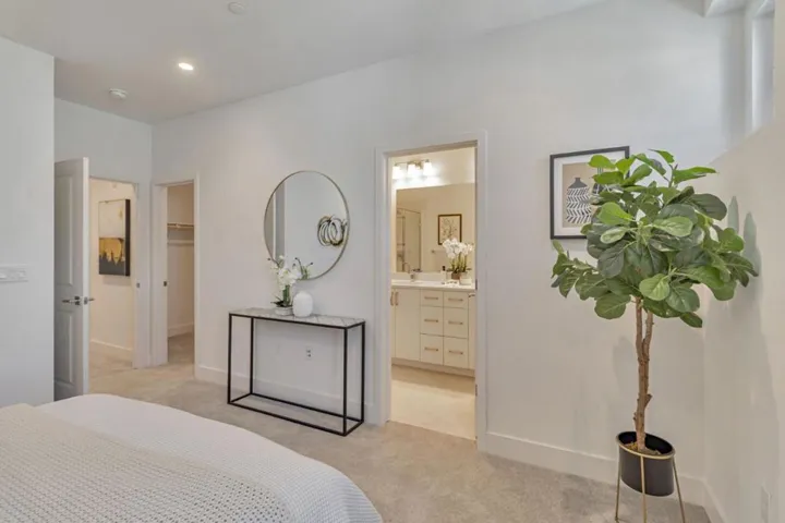 1112 Juana Court, Palo Alto, California 94303