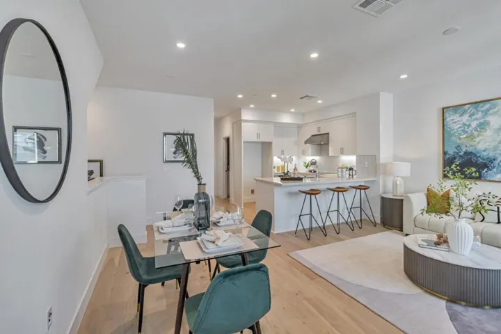 1112 Juana Court, Palo Alto, California 94303