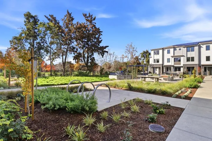 1112 Juana Court, Palo Alto, California 94303