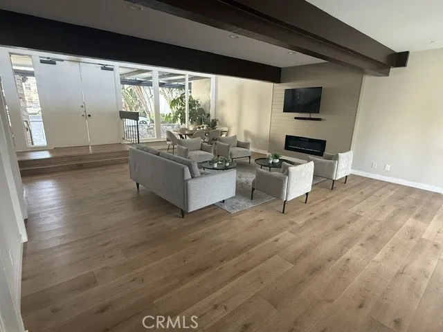 18645 Hatteras 206, Tarzana, California 91356
