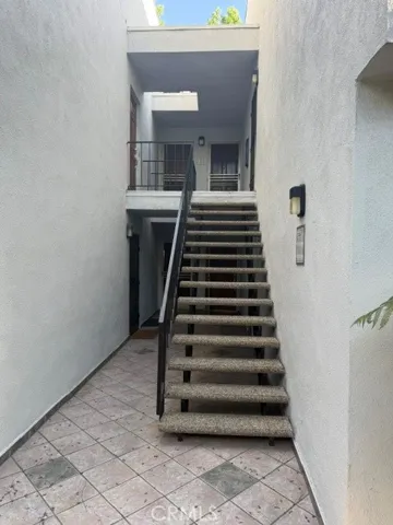18645 Hatteras 206, Tarzana, California 91356