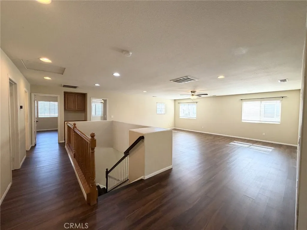 Spacious and Bright Upstairs Loft