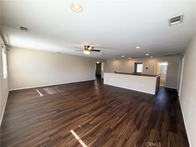 Spacious and Bright Upstairs Loft