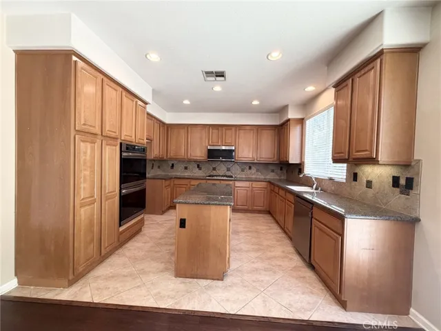 Large Kitchen with Granite Counters