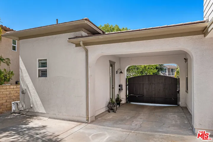 Courtyard entrance to Casita
