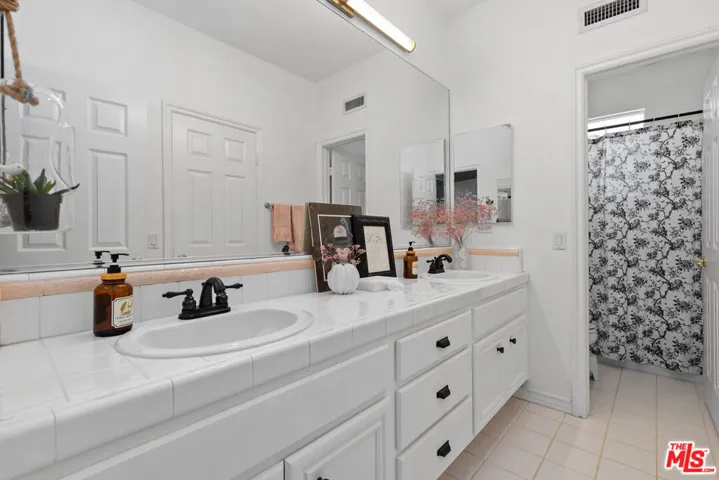 Jack & Jill Bathroom
