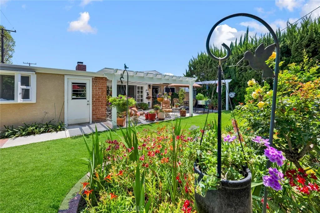 THE LANDSCAPING IS JUST PERFECT!