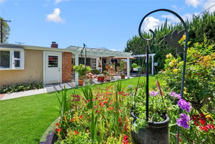 THE LANDSCAPING IS JUST PERFECT!
