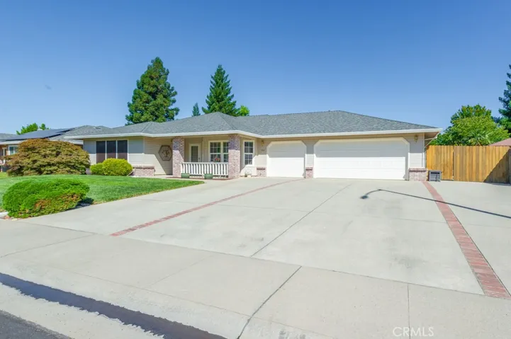 Extra Wide Driveway & RV Parking