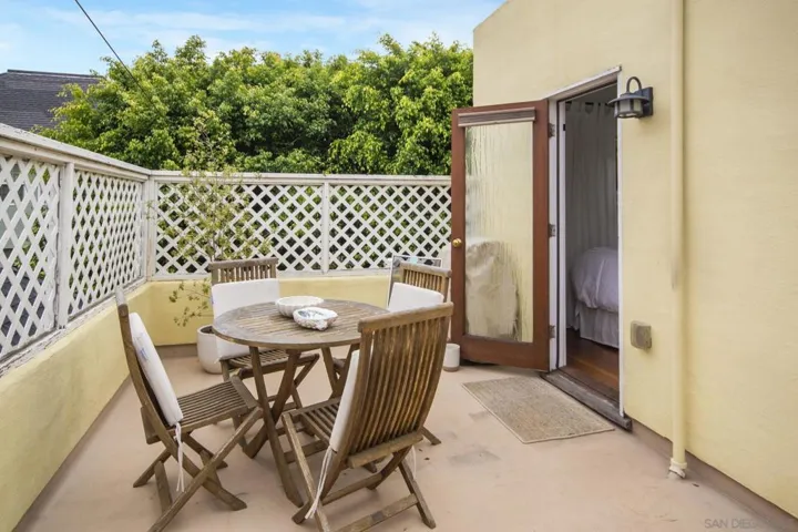 38-736 I, Coronado, California 92118