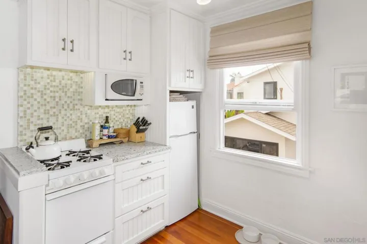 38-736 I, Coronado, California 92118