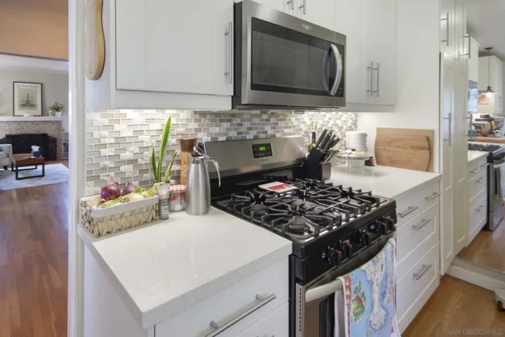 38-736 I, Coronado, California 92118