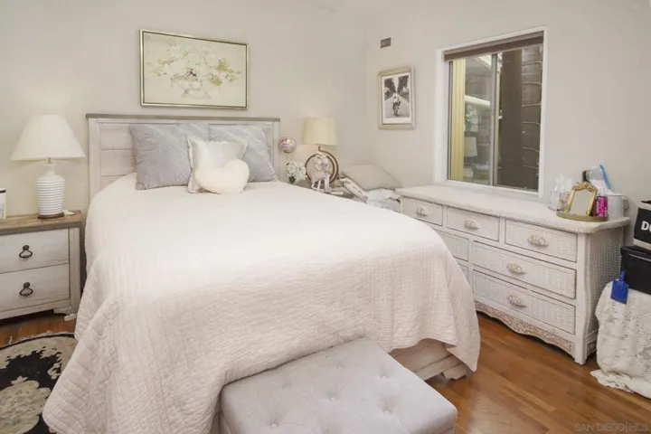 38-736 I, Coronado, California 92118