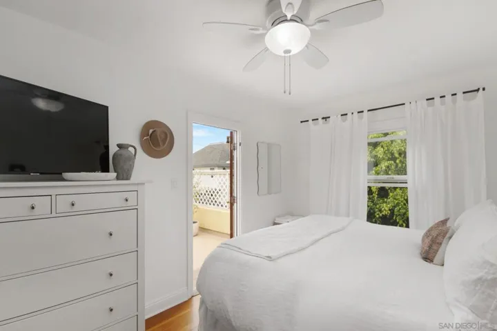 38-736 I, Coronado, California 92118