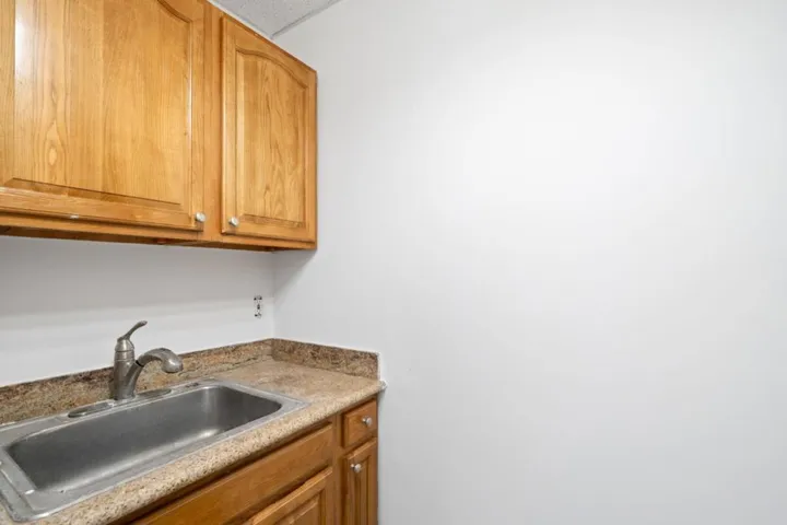 6183 Mission Street, Daly City, California 94014