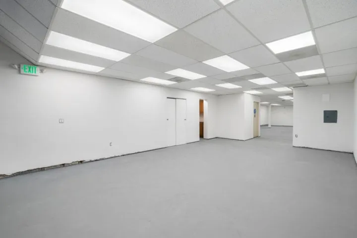6183 Mission Street, Daly City, California 94014