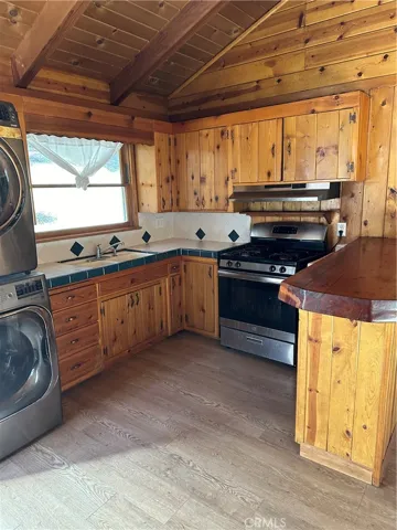 31144 All View, Running Springs, California 92382