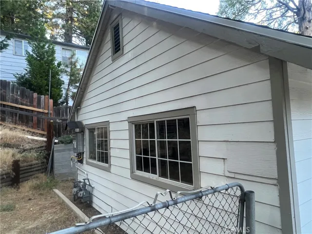 31144 All View, Running Springs, California 92382