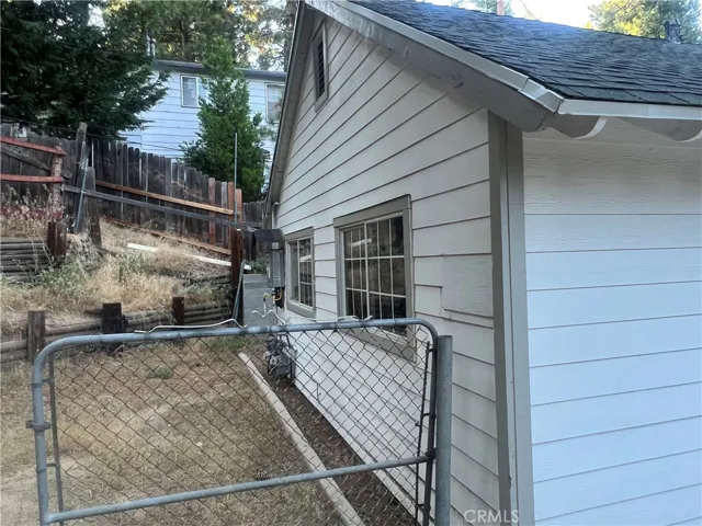 31144 All View, Running Springs, California 92382