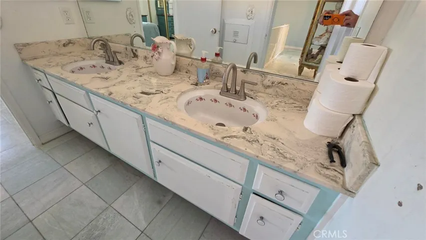 9092 Adelia Circle, Huntington Beach, California 92646