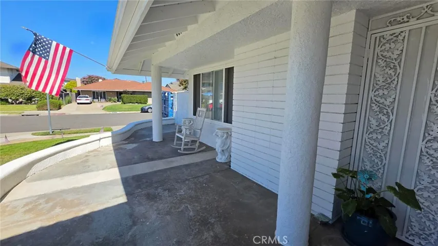 9092 Adelia Circle, Huntington Beach, California 92646