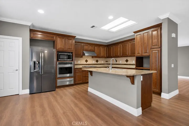 959 Hemingway, Corona, California 92878