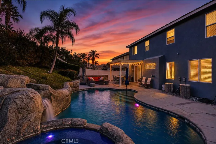 959 Hemingway, Corona, California 92878
