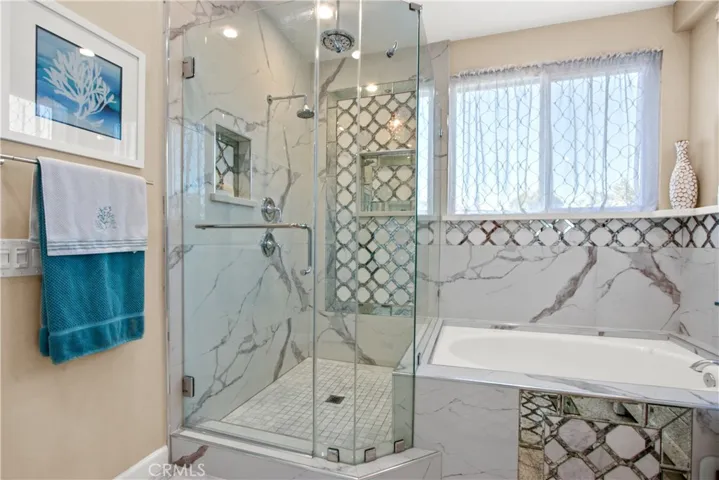 STUNNING SPA-LIKE BATHROOMS!