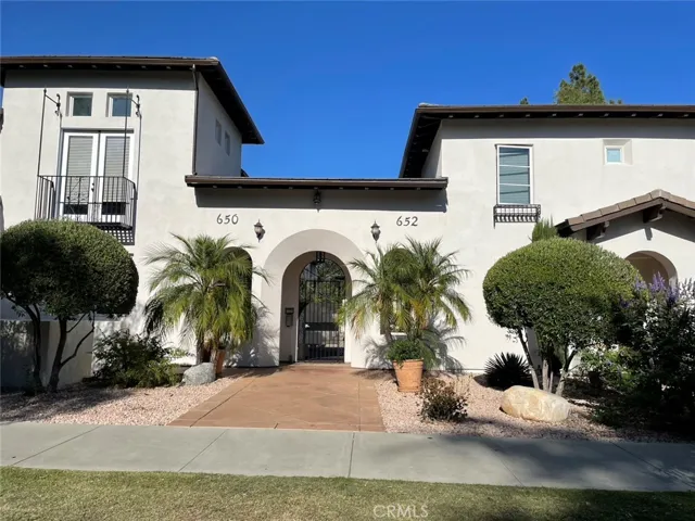 650 S Lake Ave, Pasadena, California 91106