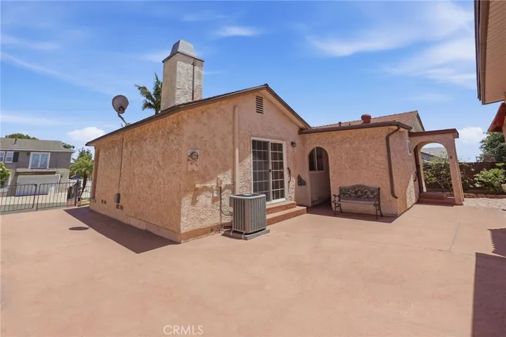2020 Crenshaw, San Diego, California 92105